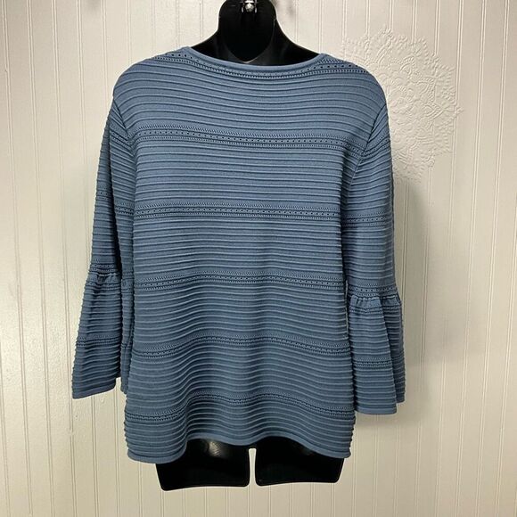 WHITE HOUSE BLACK MARKET Top - Picture 4 of 6